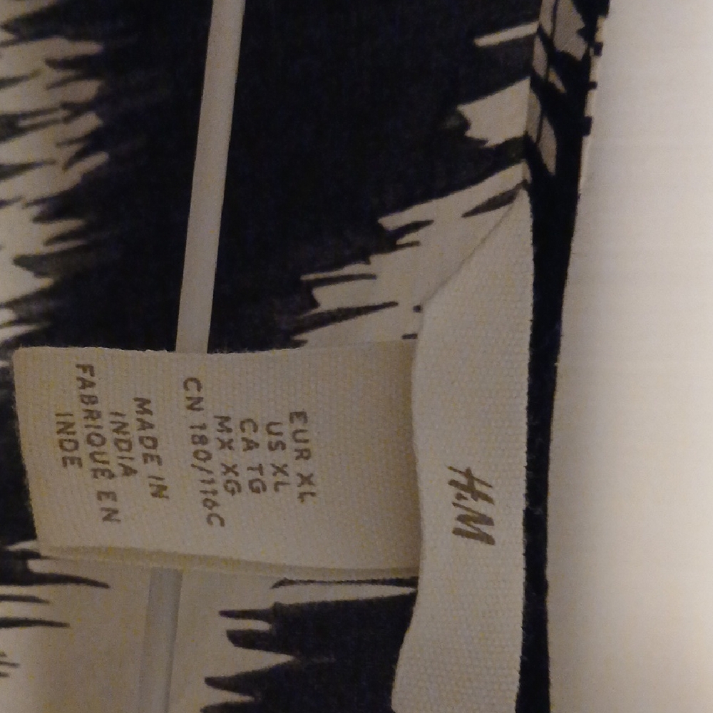 H&M Black and White Long Sleeve Dress - Picture 2 of 10